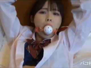 极品大长腿美艳小姐姐叉开美腿掏出鸡巴吸吮套弄爽的噗嗤噗嗤